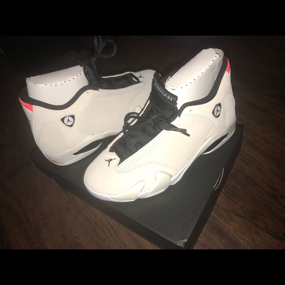 Jordan 14 desert sand ds size 8.5